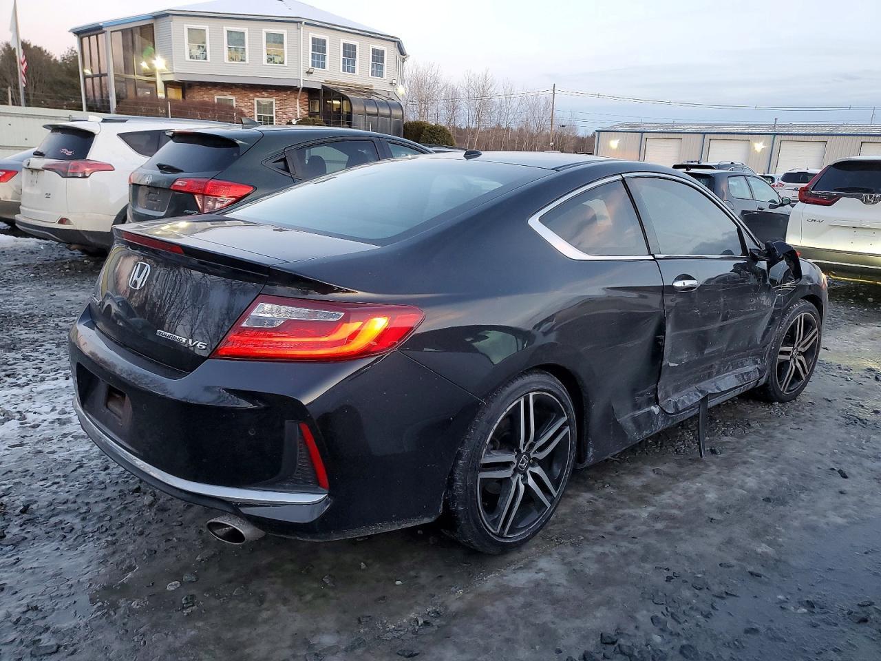 2017 Honda Accord Touring - Фото 3