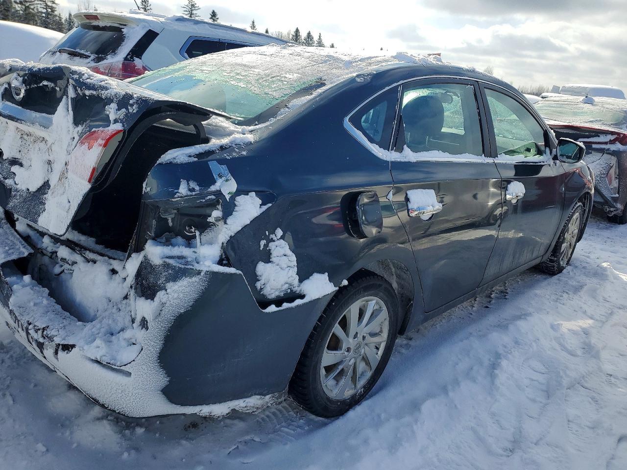 2015 Nissan Sentra S - Фото 3