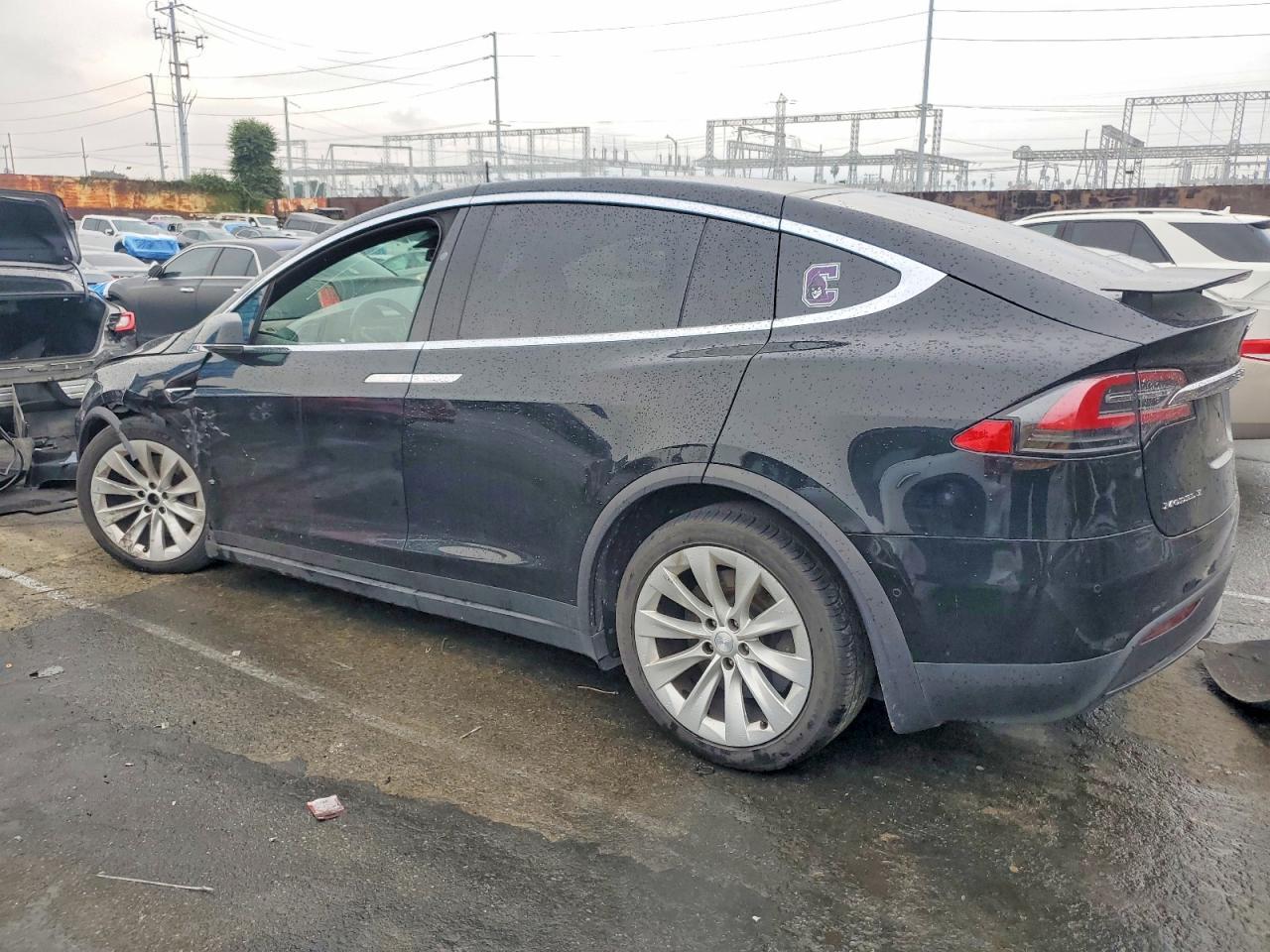2017 Tesla Model X - Фото 2