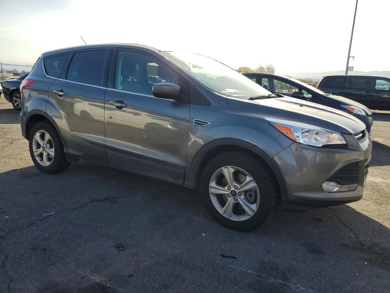 2014 Ford Escape Se - Фото 4
