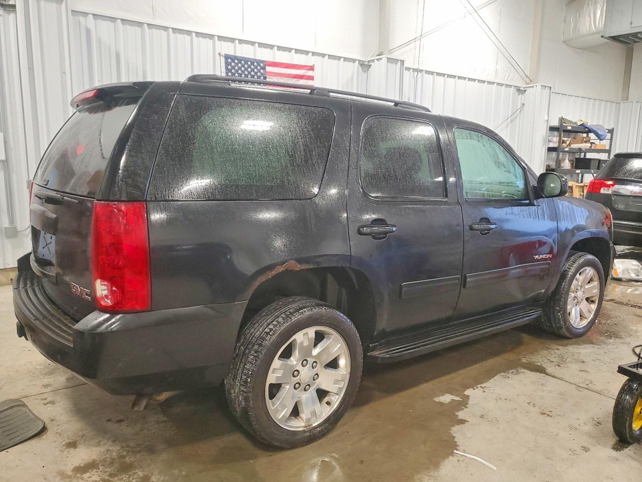 2011 GMC Yukon Sle - Фото 3