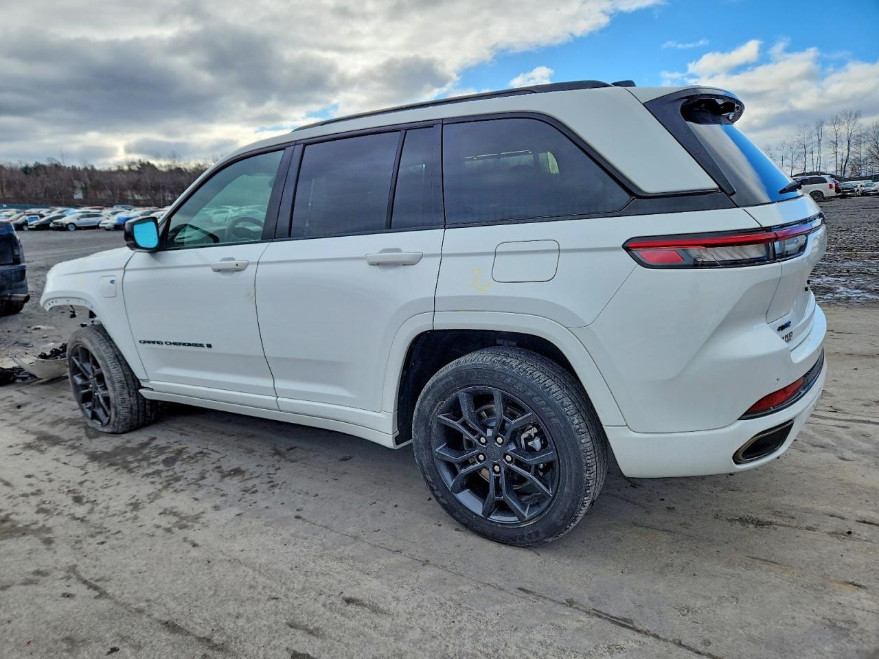 2024 Jeep Grand Cherokee Limited 4Xe - Image 2