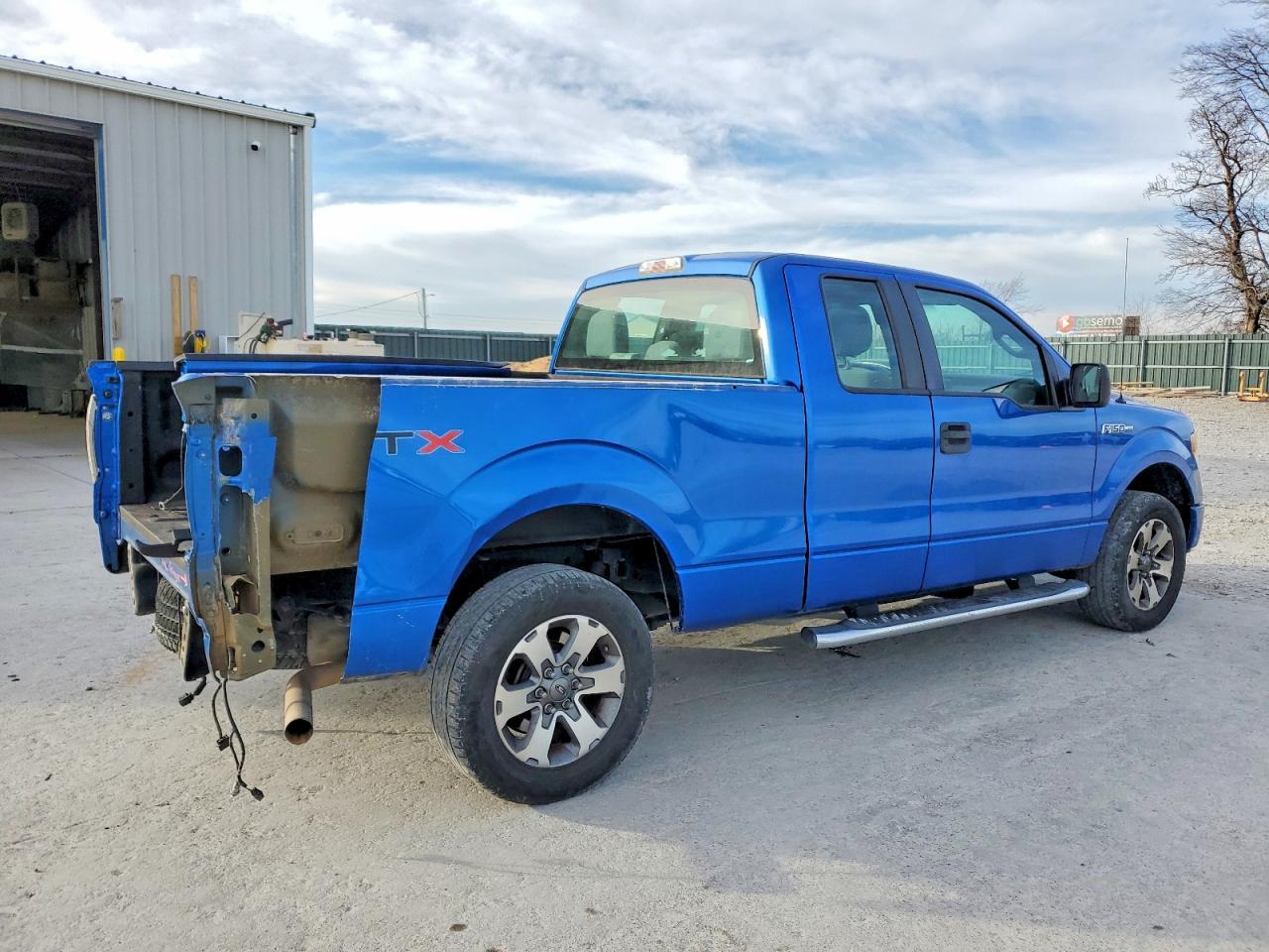 2013 Ford F150 Super Cab - Фото 3