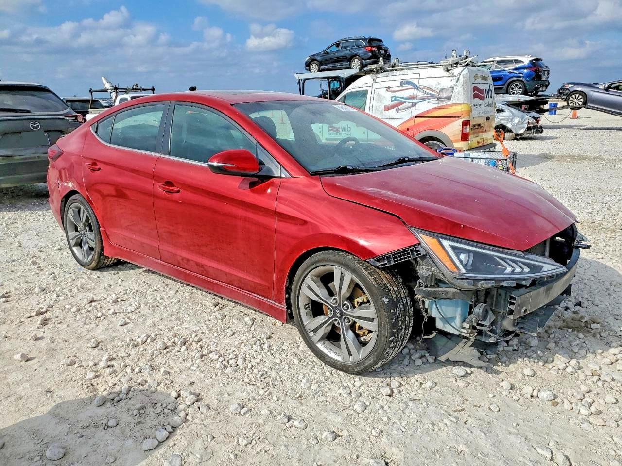 2019 Hyundai Elantra Sport - Image 4