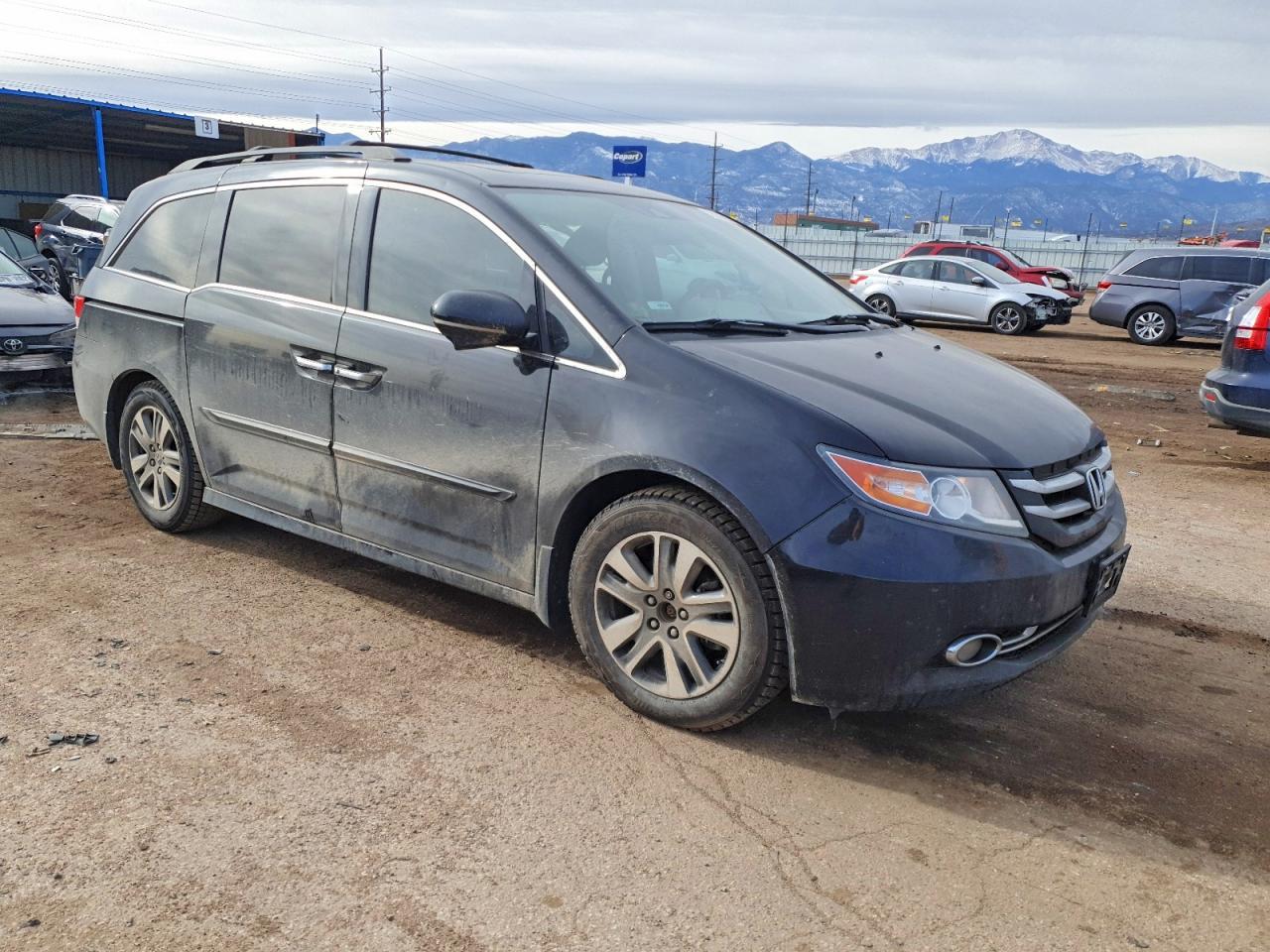2016 Honda Odyssey Touring - Image 4
