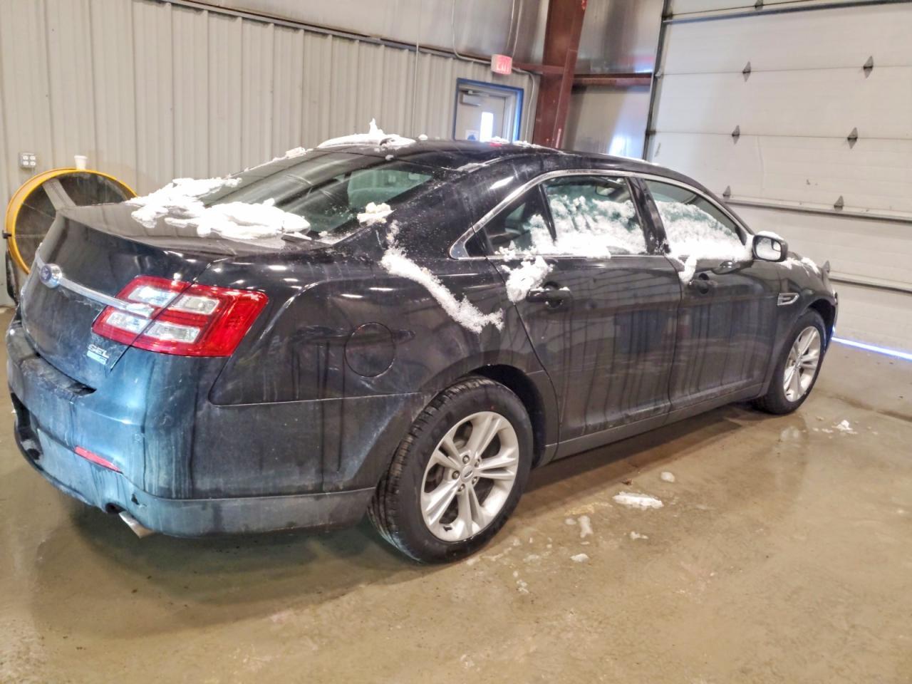 2015 Ford Taurus Sel - Фото 3