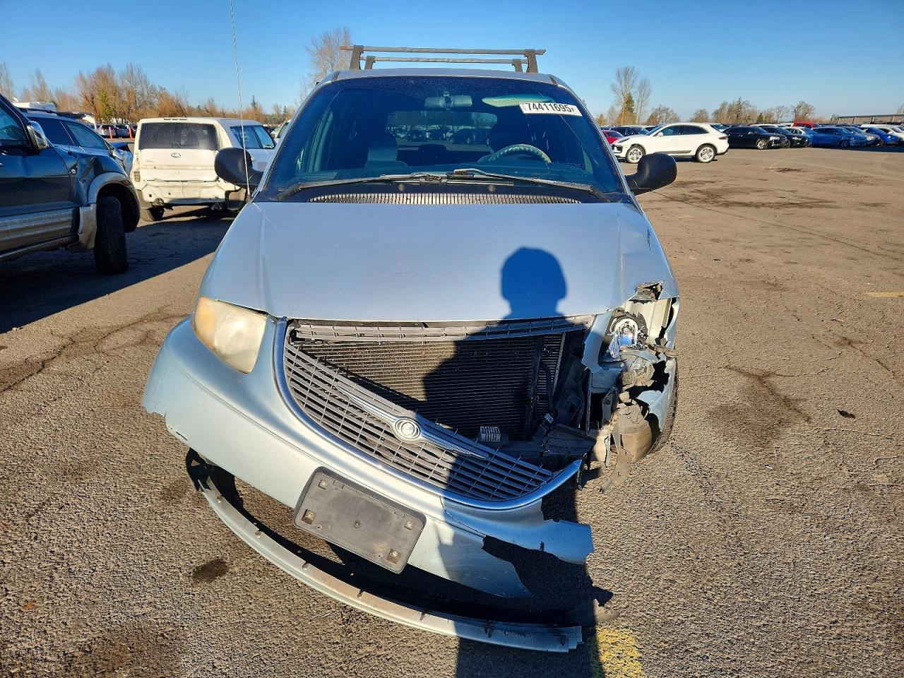 2001 Chrysler Town & Country Lx - Фото 5