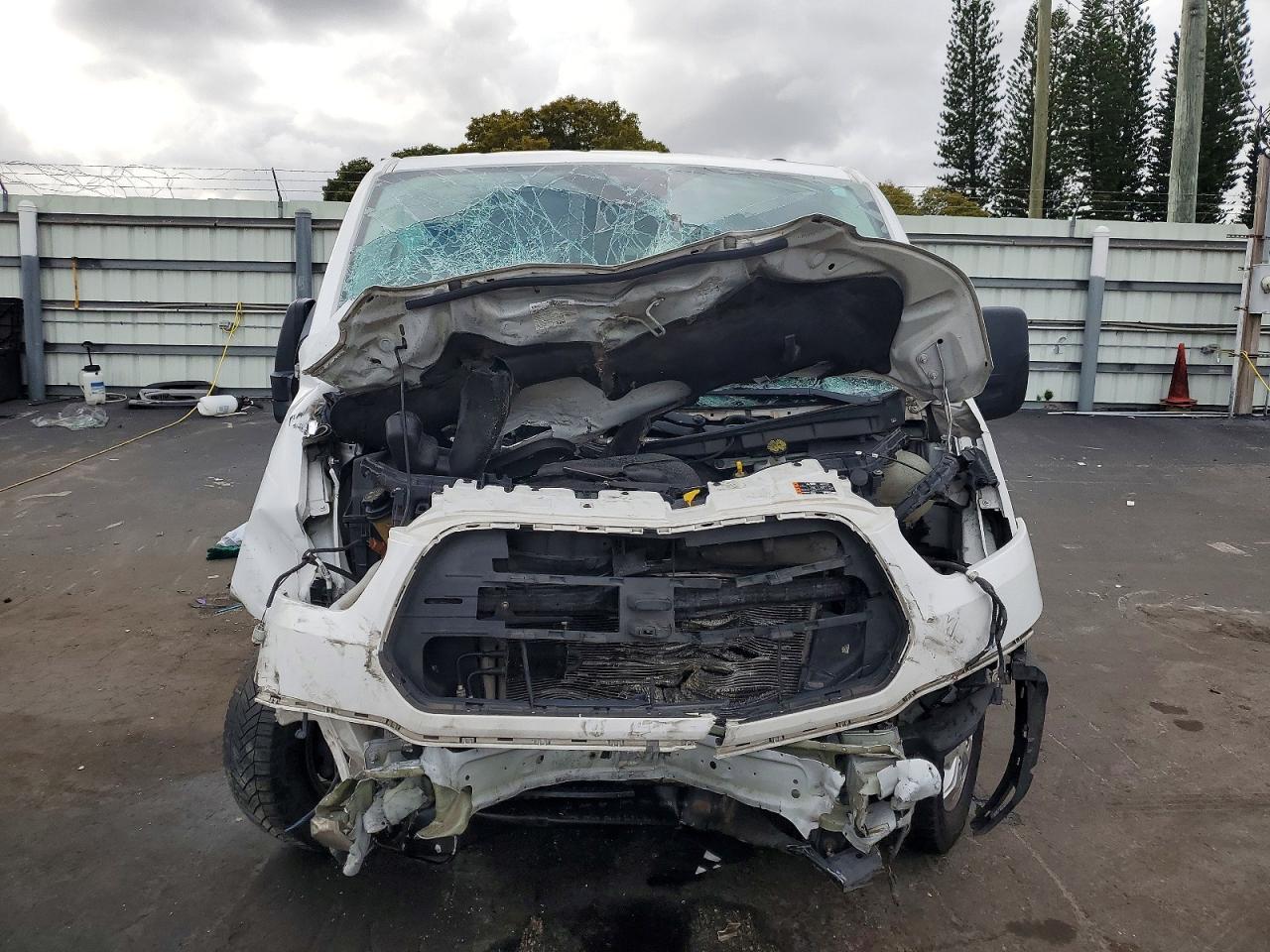 2017 Ford Transit T-350 - Фото 5