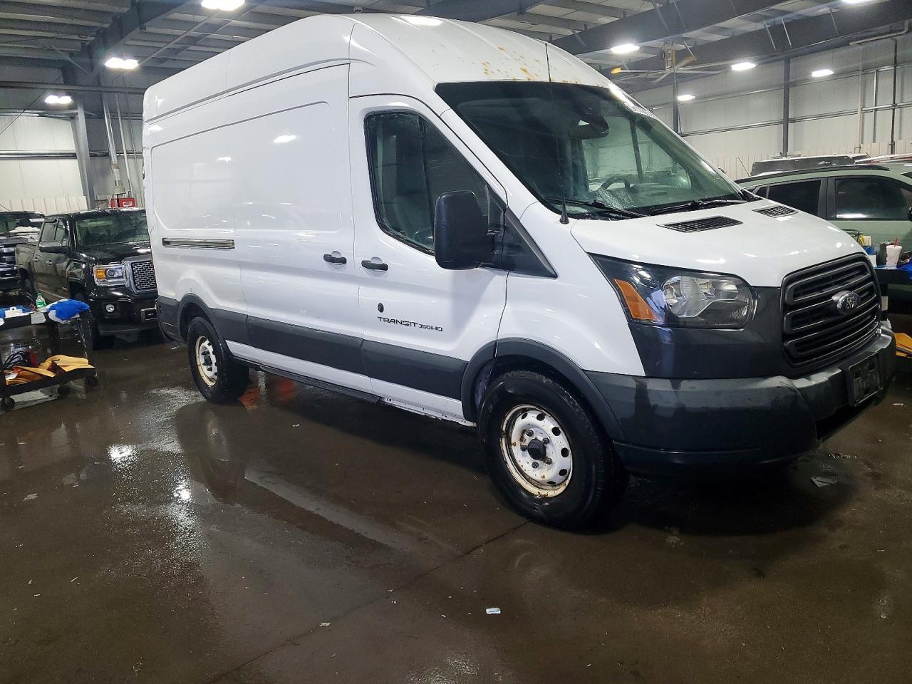 2017 Ford Transit T-250 Delivery Van - Фото 4