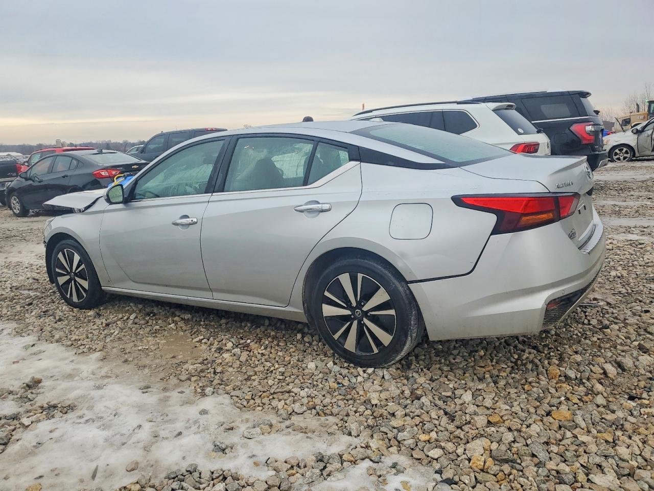 2022 Nissan Altima Sv - Фото 2