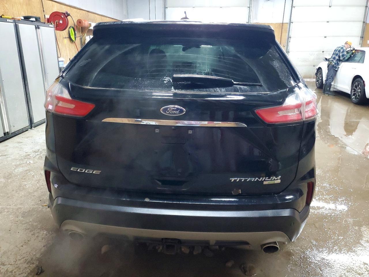 2019 Ford Edge Titanium - Фото 6