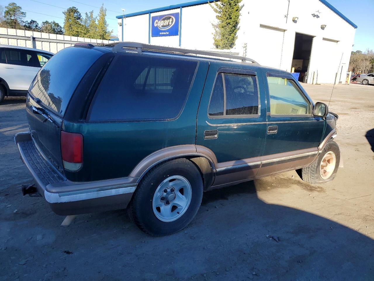 1996 Chevrolet Blazer - Image 3