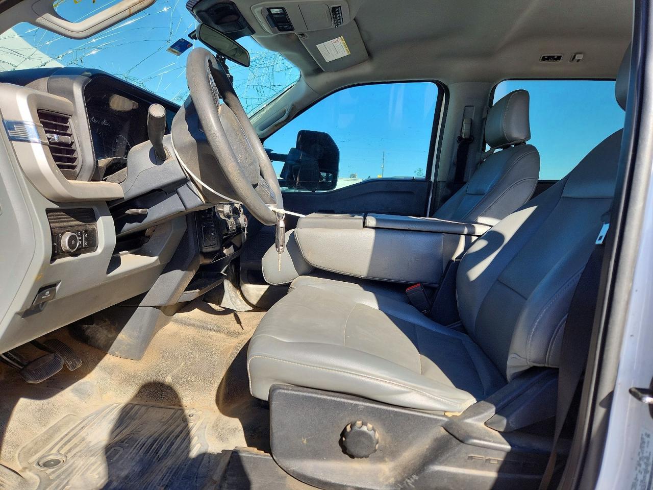 2023 Ford F350 Super Duty - Image 7