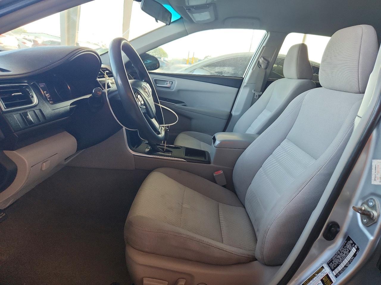 2016 Toyota Camry Le - Фото 7