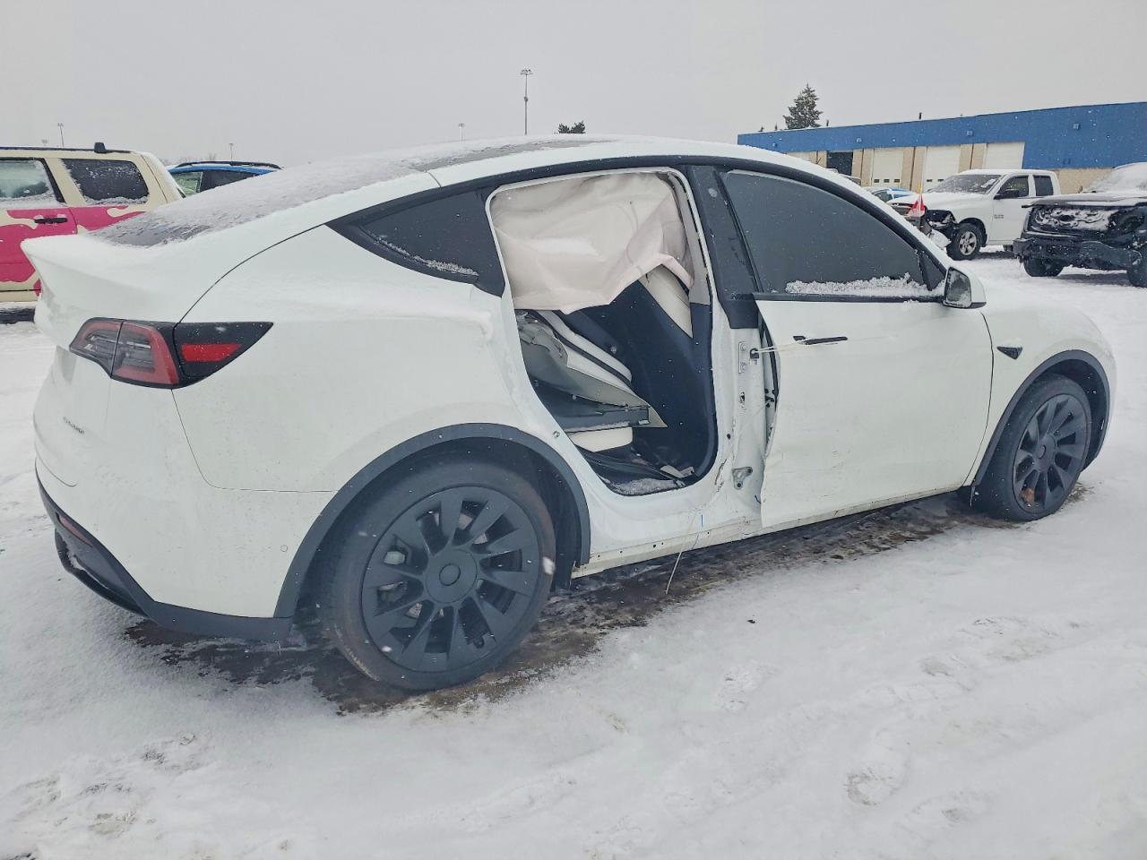 2021 Tesla Model Y - Фото 3