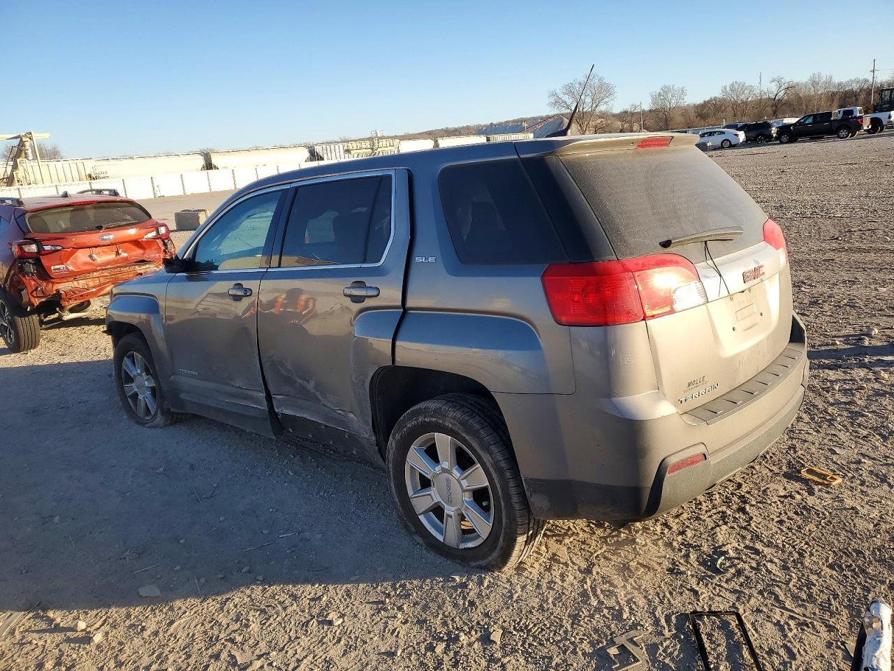 2012 GMC Terrain Sle - Фото 2