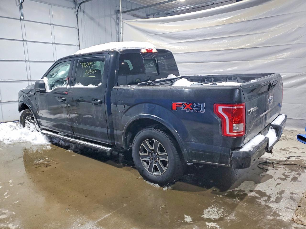 2015 Ford F150 Supercrew - Фото 2