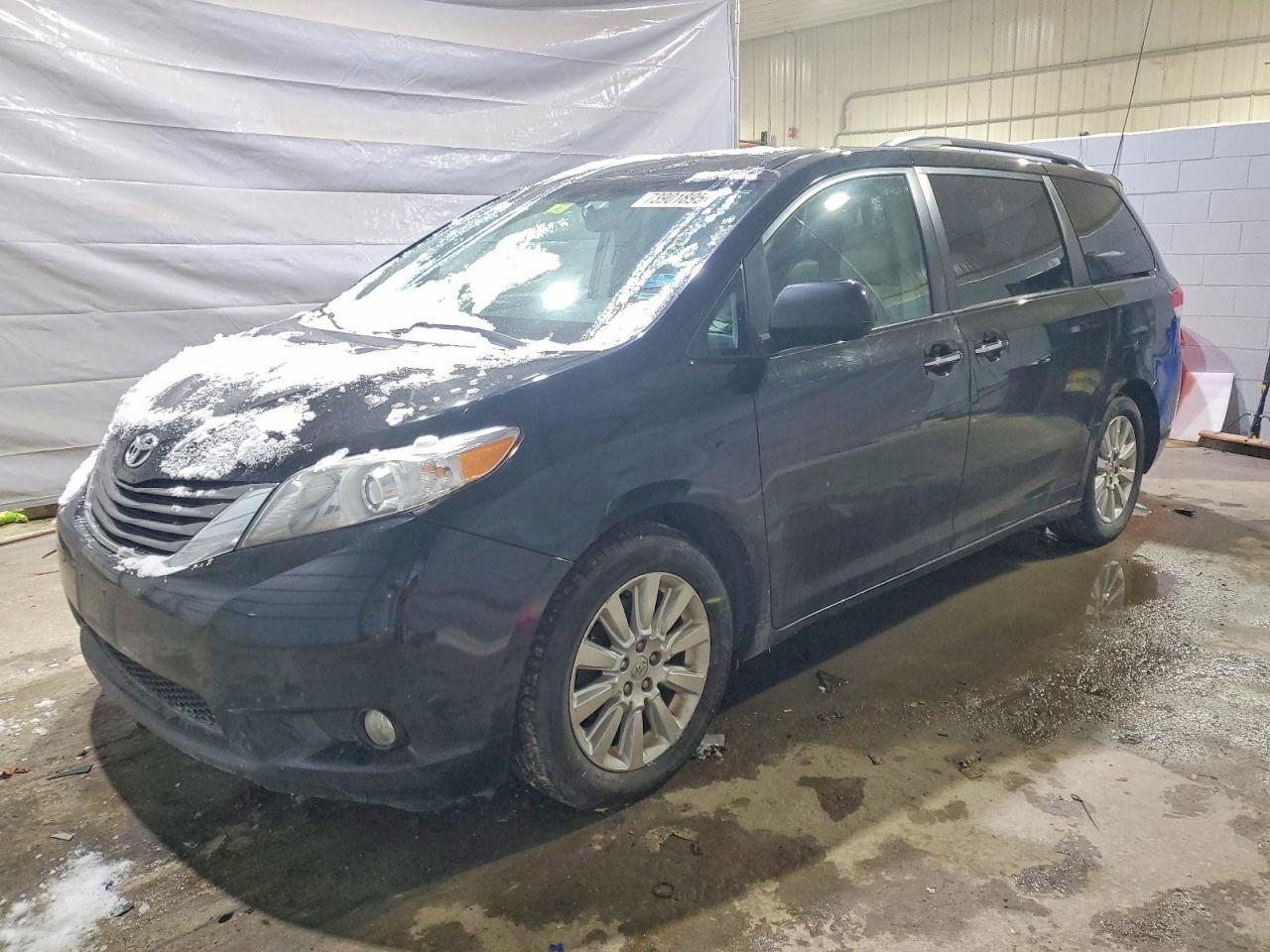 2014 Toyota Sienna Xle 7-Passenger