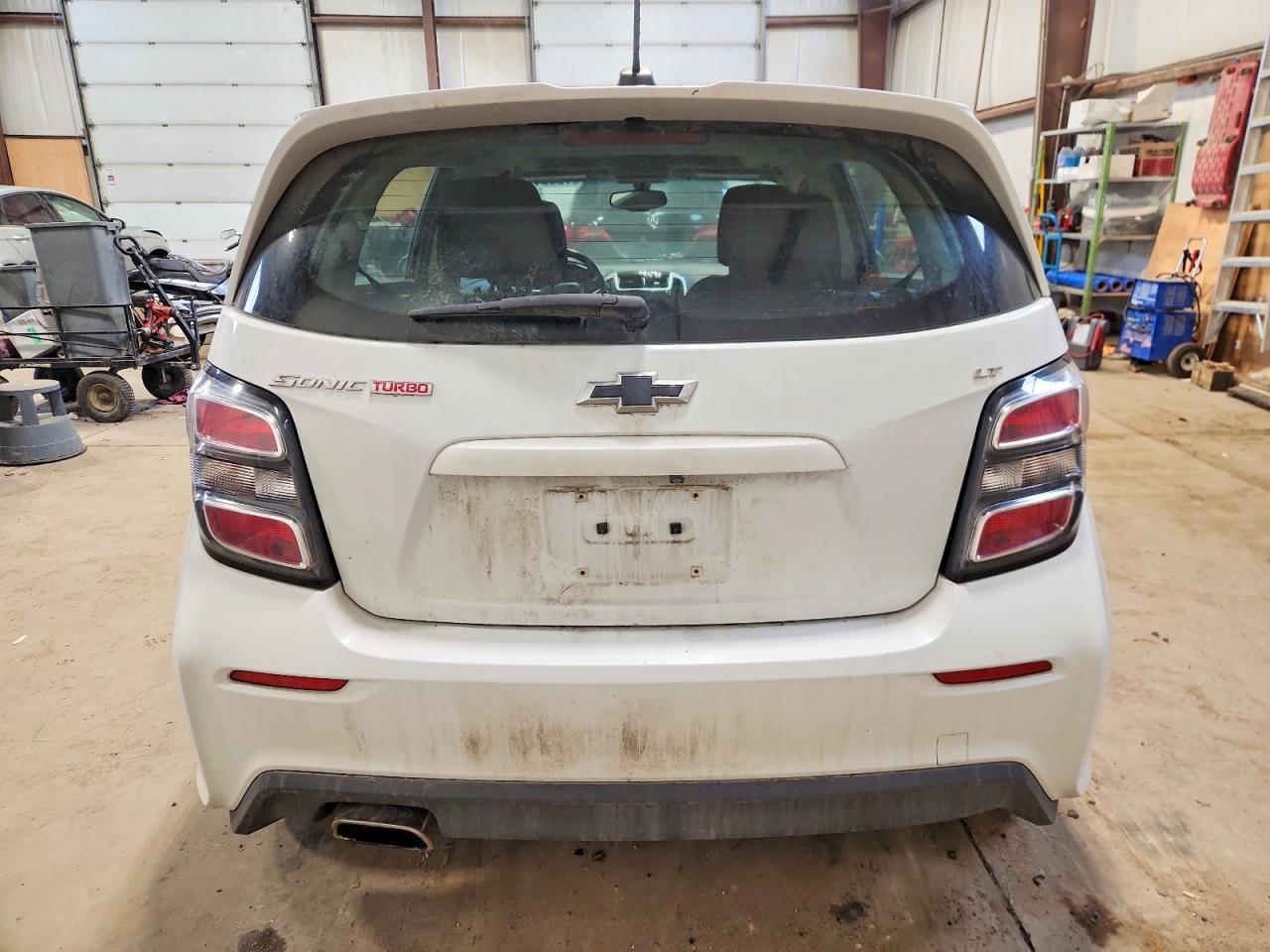 2018 Chevrolet Sonic Lt - Фото 6