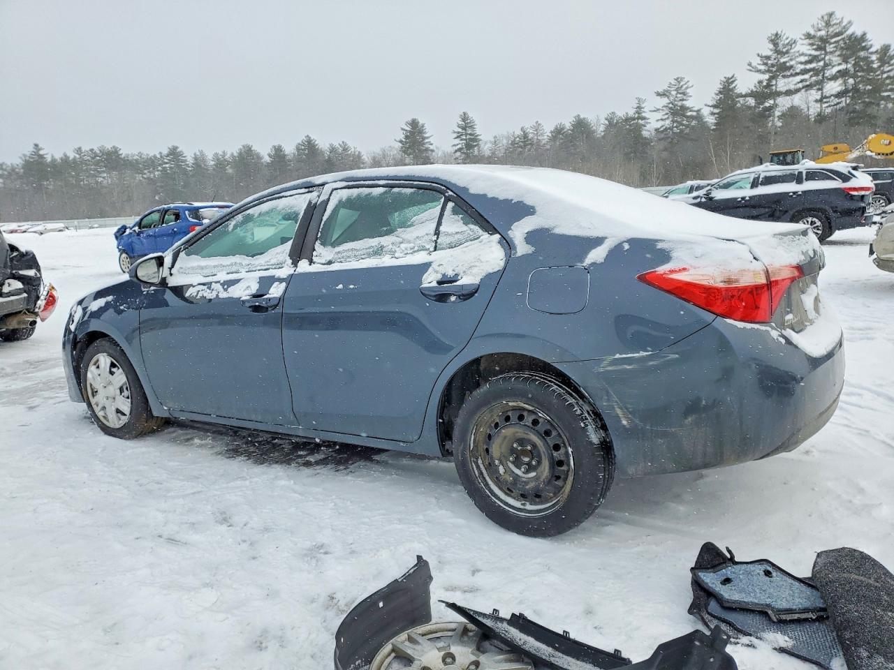 2017 Toyota Corolla L - Фото 2