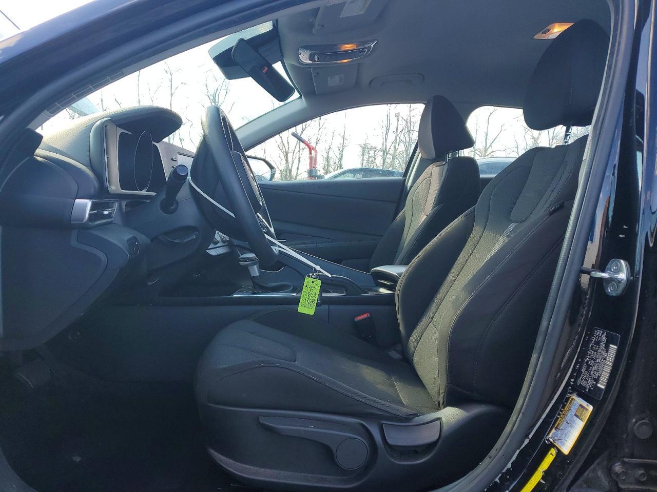 2023 Hyundai Elantra Se - Фото 7