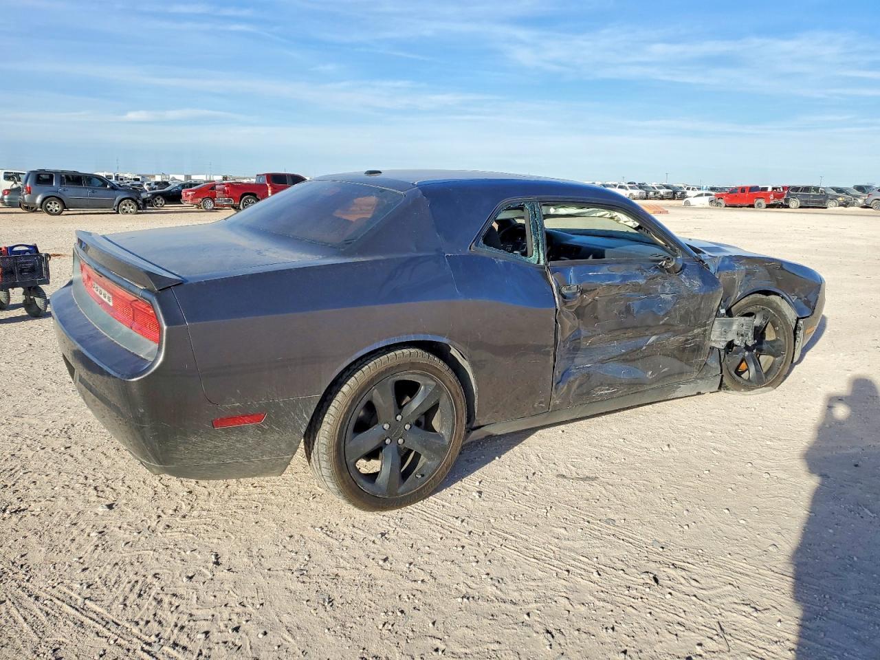 2014 Dodge Challenger Sxt - Фото 3