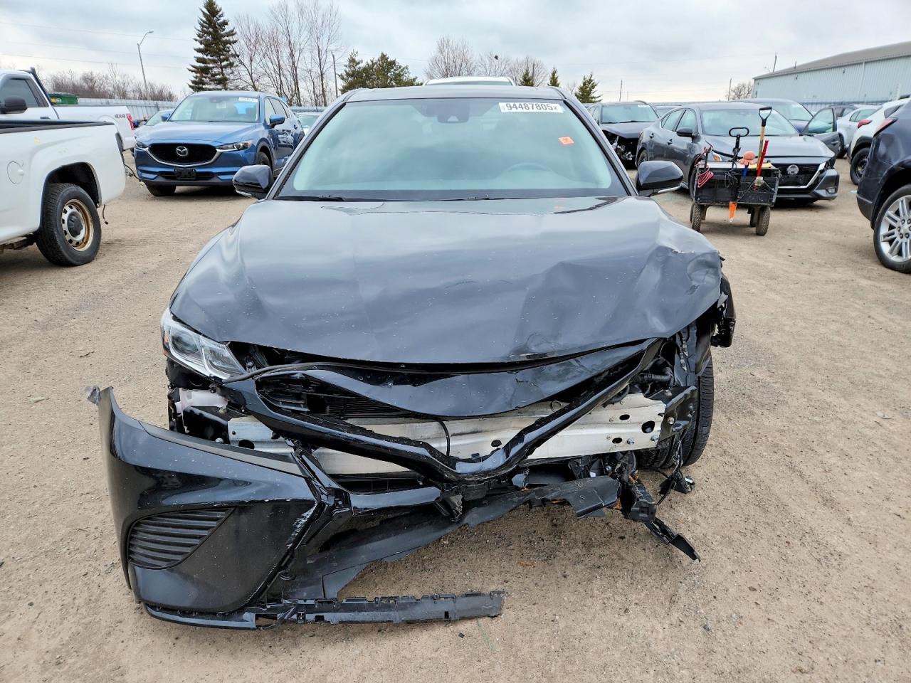 2020 Toyota Camry Xle - Image 5