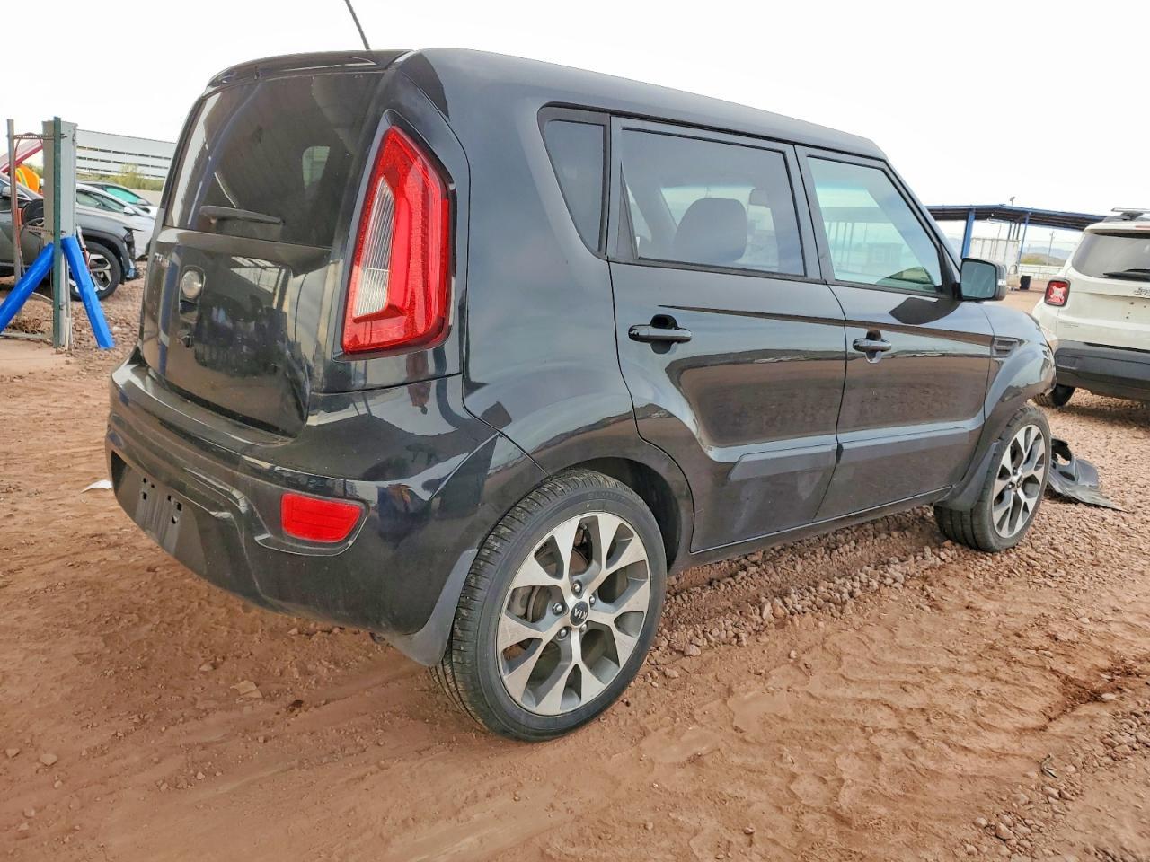 2013 Kia Soul + - Image 3