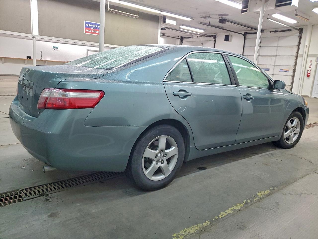 2007 Toyota Camry Ce - Image 3