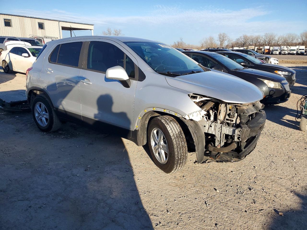 2018 Chev Trax Ls - Image 4