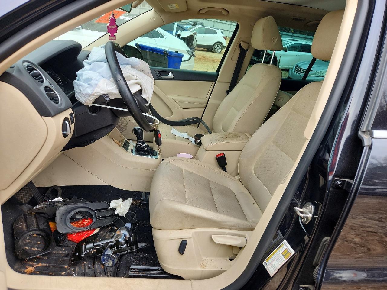 2013 Volkswagen Tiguan S - Фото 7