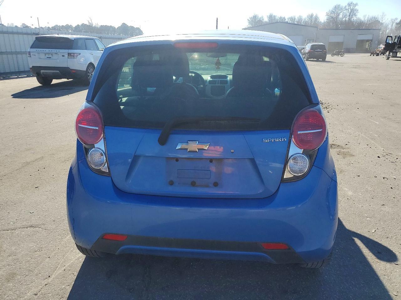 2014 Chevrolet Spark 1Lt - Фото 6