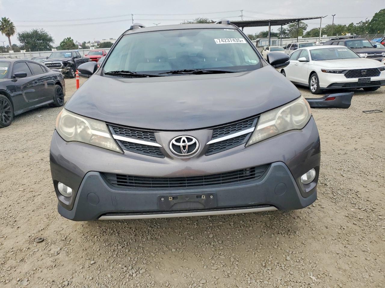 2013 Toyota Rav4 Xle - Image 5