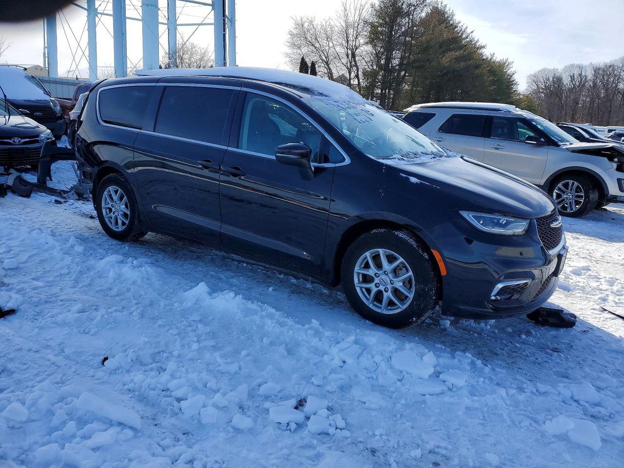 2023 Chrysler Pacifica Touring L - Фото 4