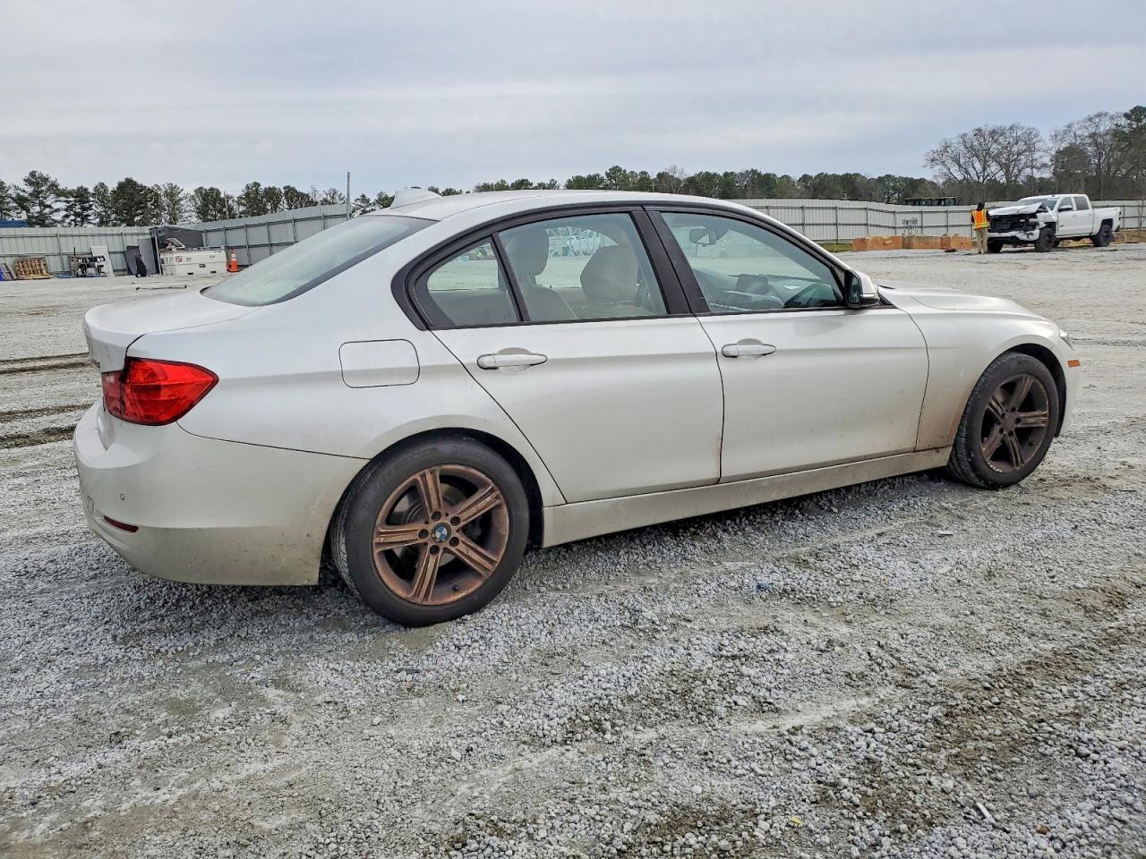 2014 BMW 328 I - Фото 3