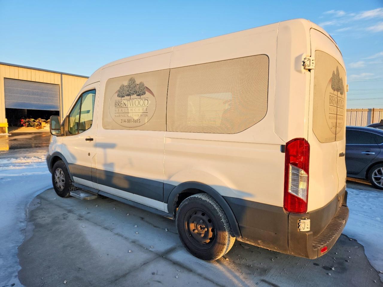 2015 Ford Transit T-150 - Фото 2