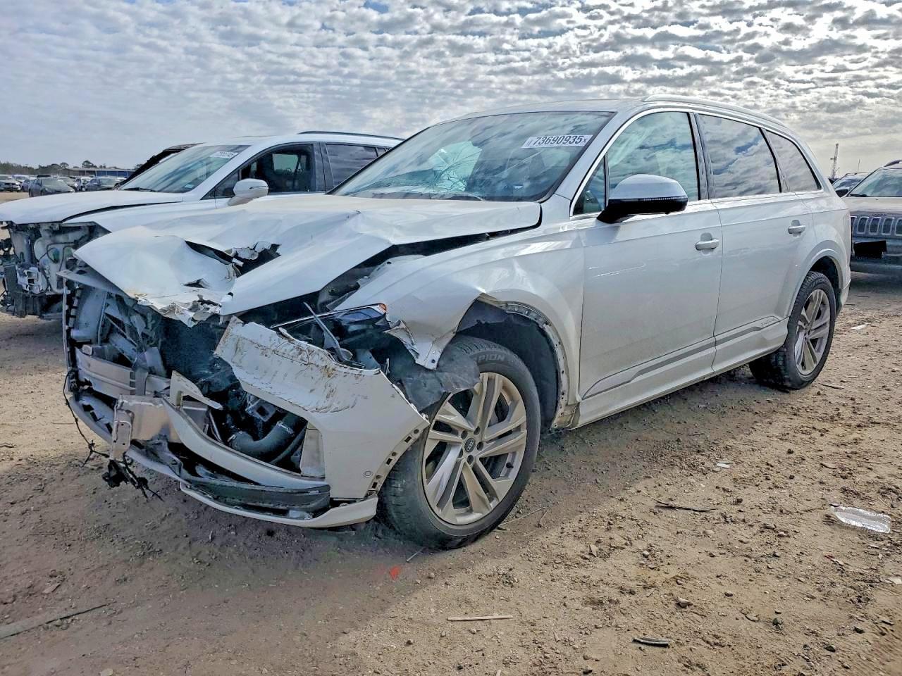 2021 Audi Q7 Premium Plus