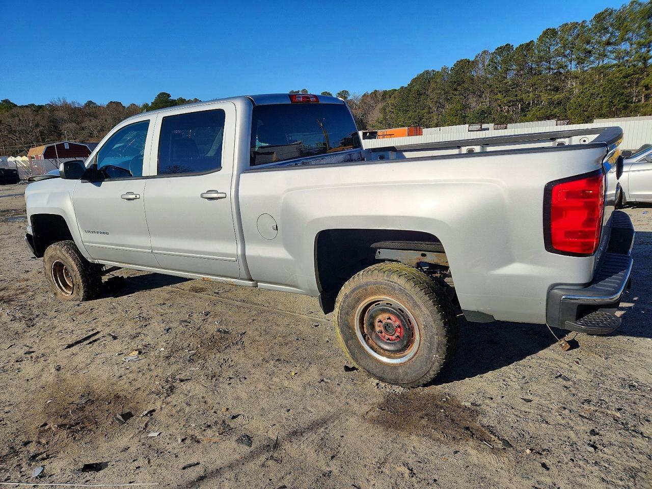 2015 Chevrolet Silverado K1500 Lt - Image 2