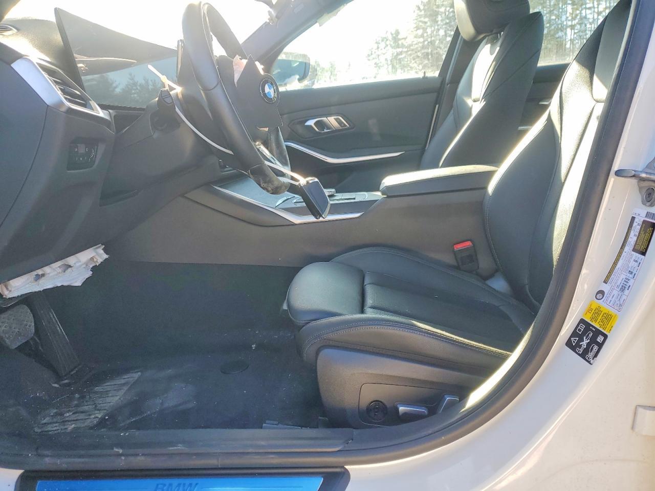 2023 BMW 330Xi - Image 7