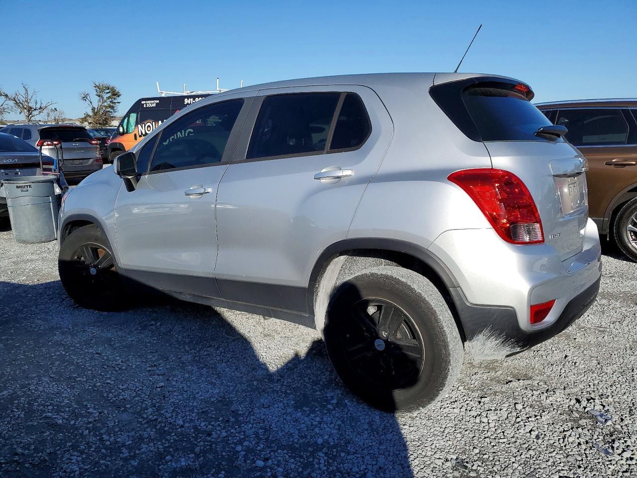 2020 Chevrolet Trax Ls - Image 2