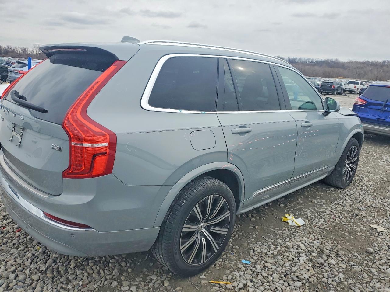 2024 Volvo Xc90 Core - Image 3