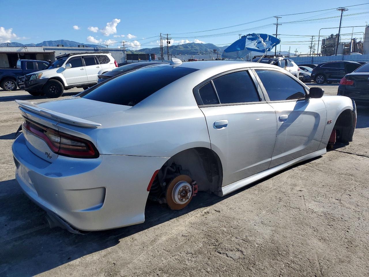 2019 Dodge Charger R/T - Image 3