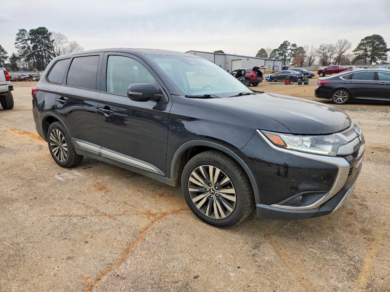 2020 Mitsubishi Outlander Se - Image 4