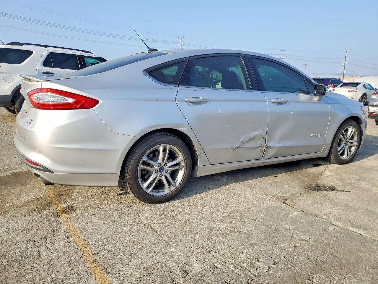 2016 Ford Fusion Se Hybrid - Фото 3