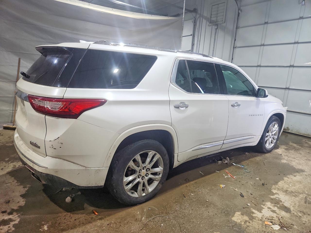 2018 Chevrolet Traverse High Country - Image 3