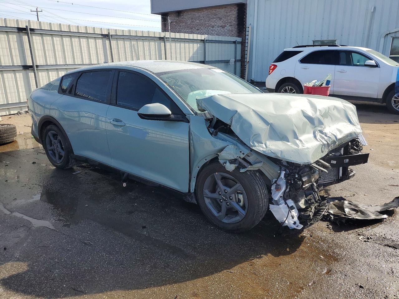 2025 Kia K4 Lxs - Image 4