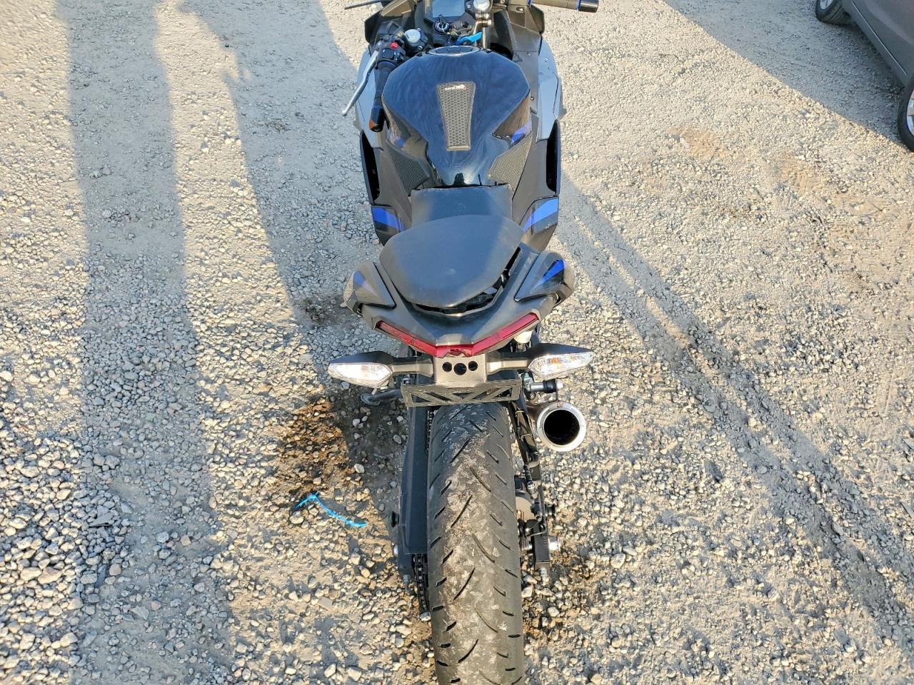 2025 Kawasaki Ex500 - Фото 6