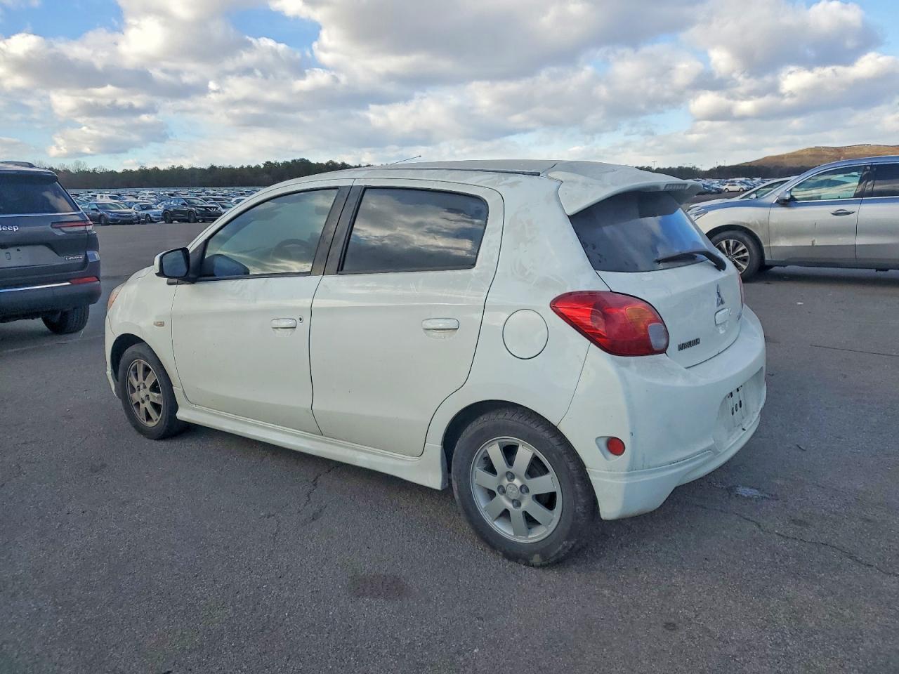 2014 Mitsubishi Mirage Es - Фото 2