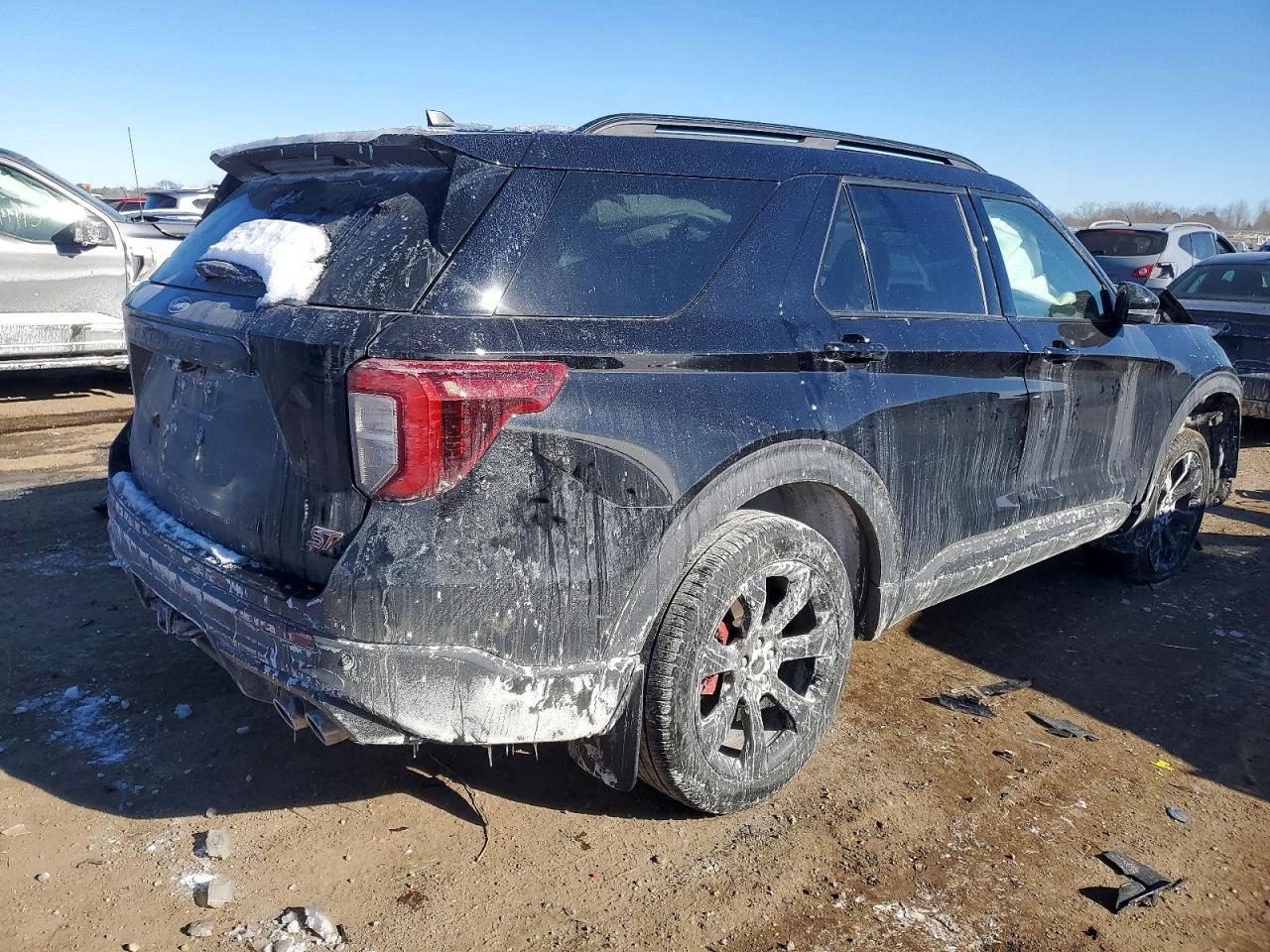 2023 Ford Explorer St - Image 3