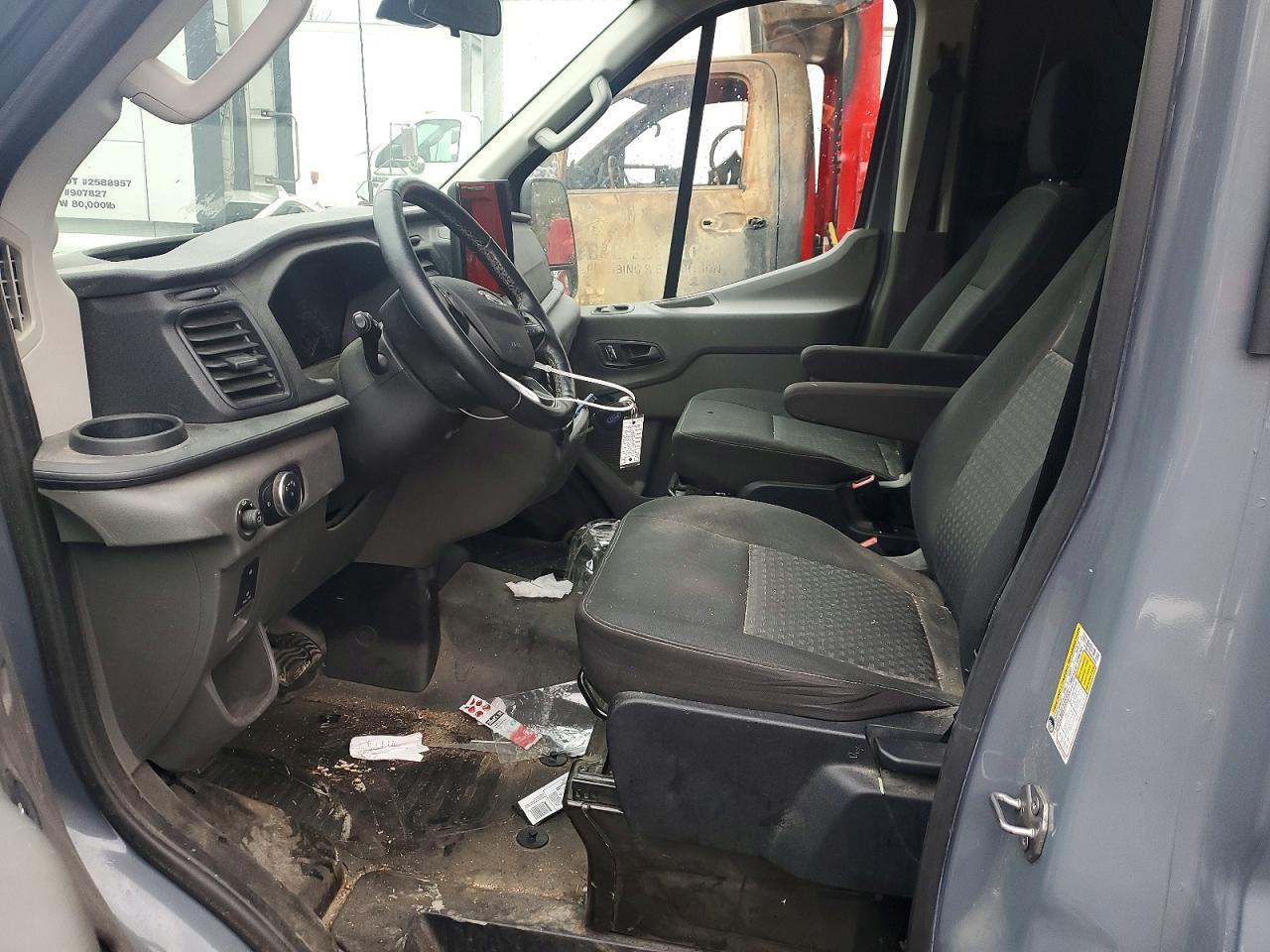 2022 Ford Transit T-250 Delivery Van - Image 7
